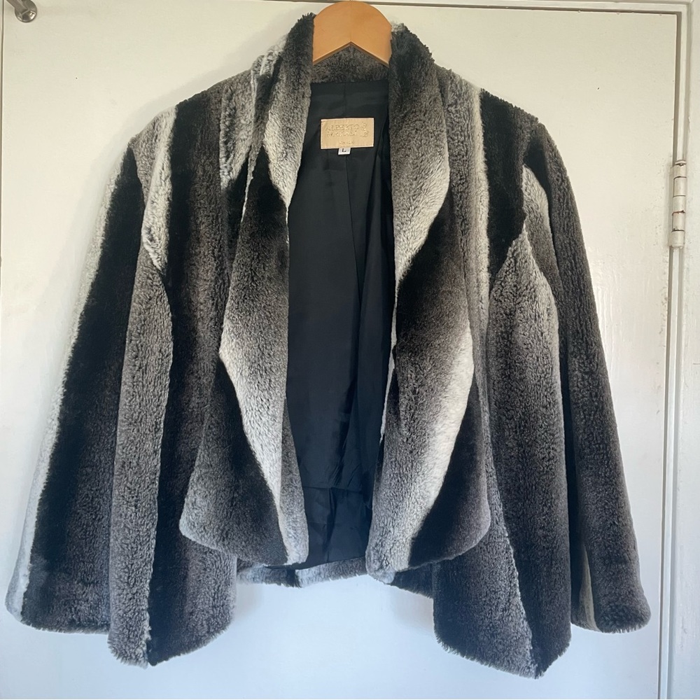 Alberto Makali faux fur wrap jacket L